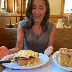 Meet your Posher, Liz